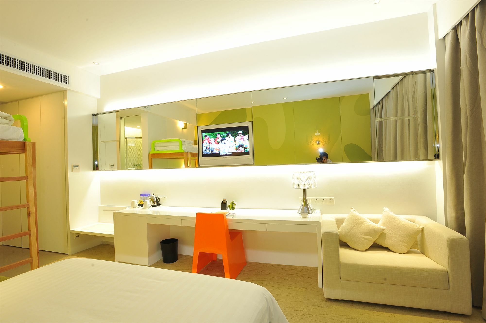Otique Aqua Hotel Shenzhen Buitenkant foto